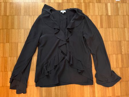 Schwarze Bluse mit Rüschen, Grösse 42!