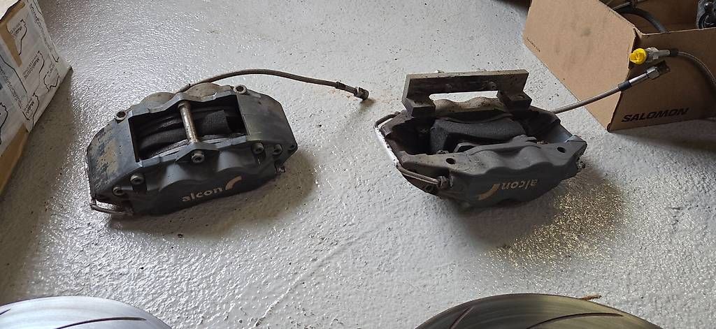 BMW Tutti pezzi di ricambio auto: Kit freins complet M3 e30 Gr.A – Usato da Apples venduto da mistral28 6