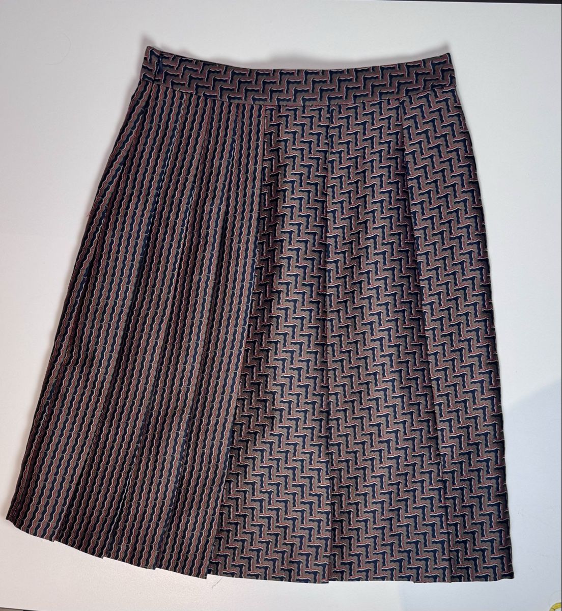Diane von Furstenberg Röcke: DVF pleated skirt size 6 geometric pattern brown – Neu (gemäss Beschreibung) aus Binningen von MaryN1977