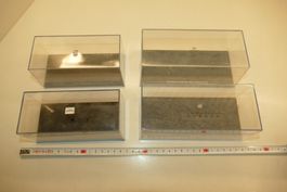 Ca. 1:72: 4xAufbewahrungsvitrine Autos