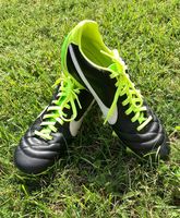 Fussballschuhe Gr. 41.5 + Ausrüstung