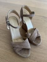 Stuart Weitzman Keilsandalen beige Wildleder Grösse 38