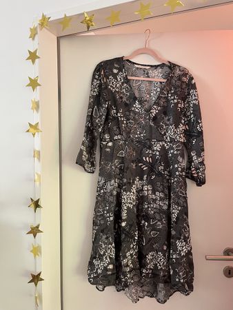 Odd Molly Kleid Gr. 1, Wickeloptik, Viskose, floral