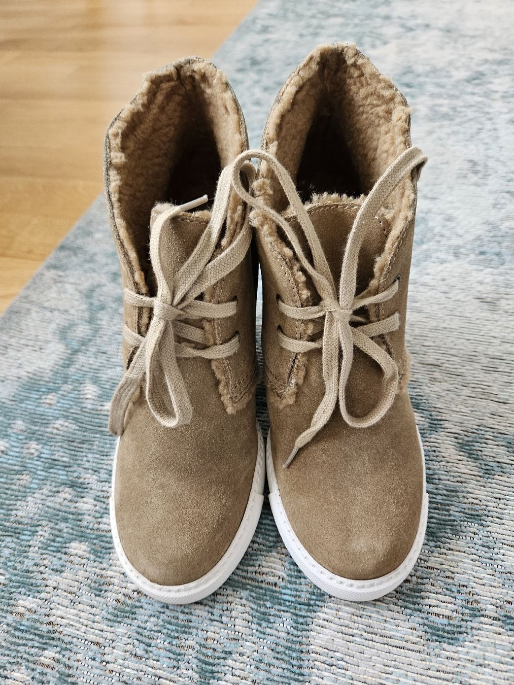 Chloé Scarpe da donna: See by Chloe shearling stiefel, neu, Größe 36 – Nuovo e nell'imballaggio originale da Zollikon venduto da Oksana206 2