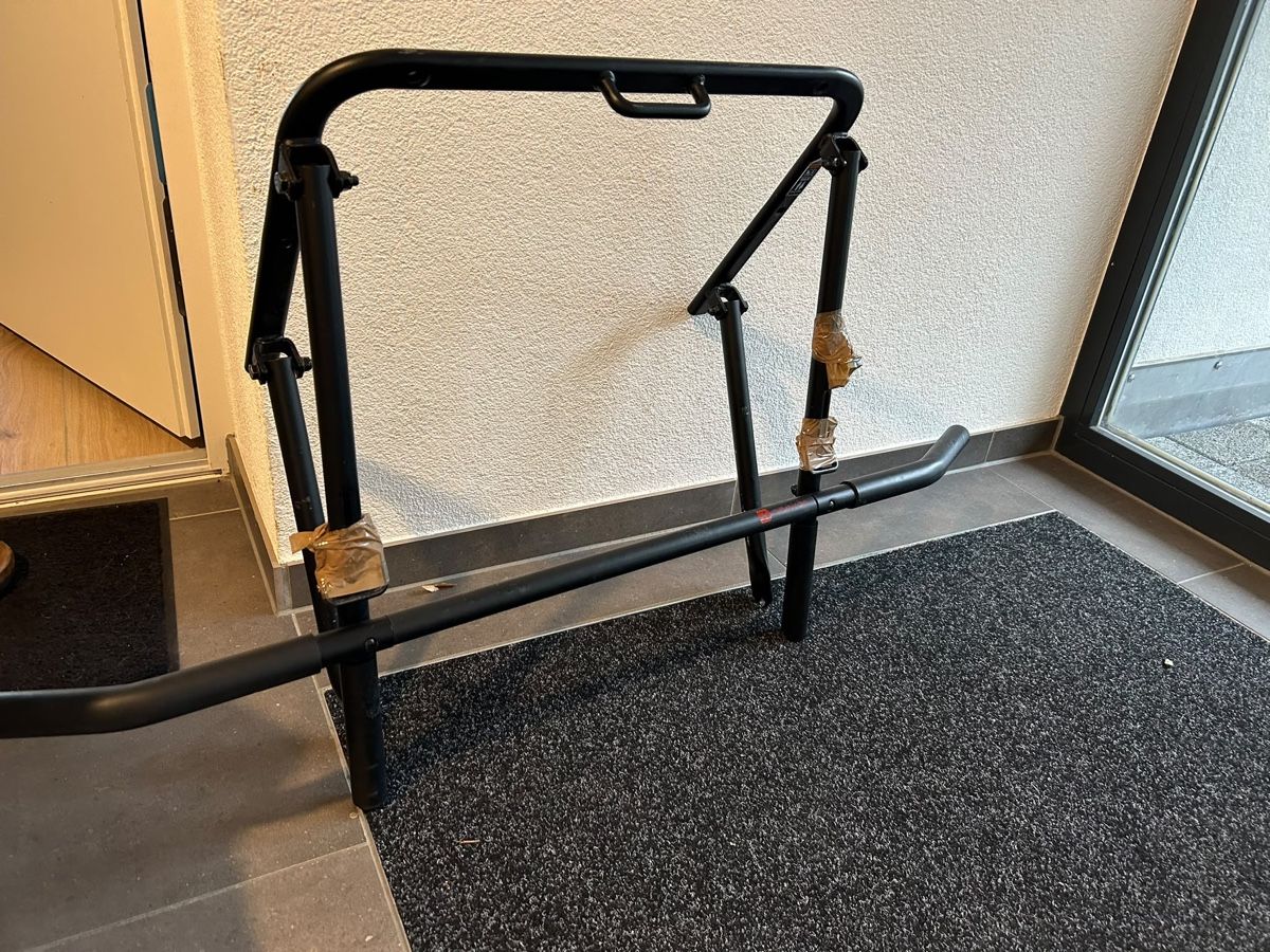 Decathlon Hometrainer: Klimmzugstange  – Gebraucht aus Kehrsatz von mes_p7jc