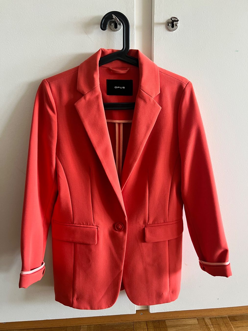 Opus Giacche: Opus Blazer Koralle / Grösse 36 – Usato da Effretikon venduto da YaMn 1