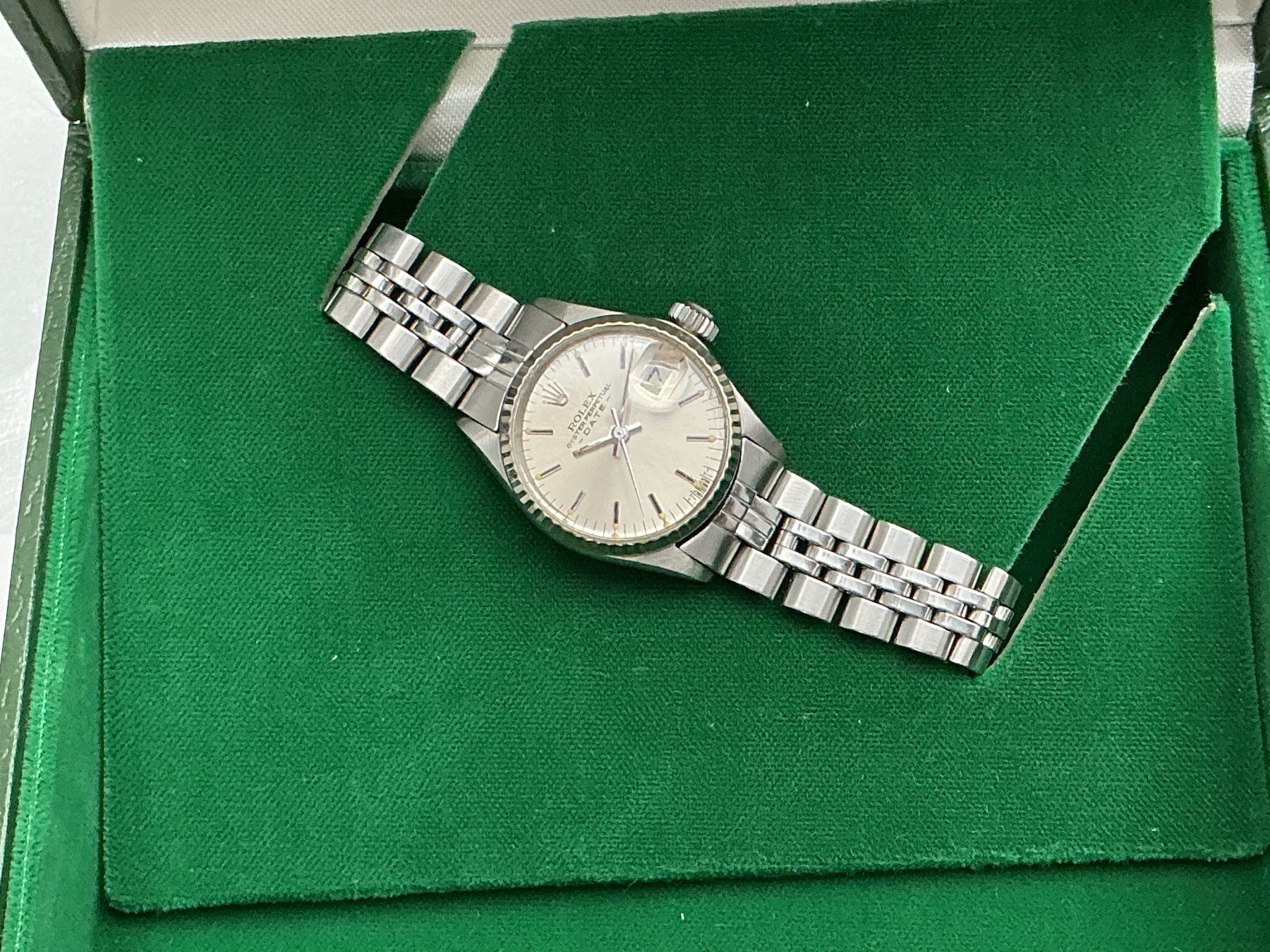 Rolex Orologi: Rolex Oyster Perpetual Lady Date Silver Dial 6517 – Usato da Zürich venduto da watchdealer-24 8