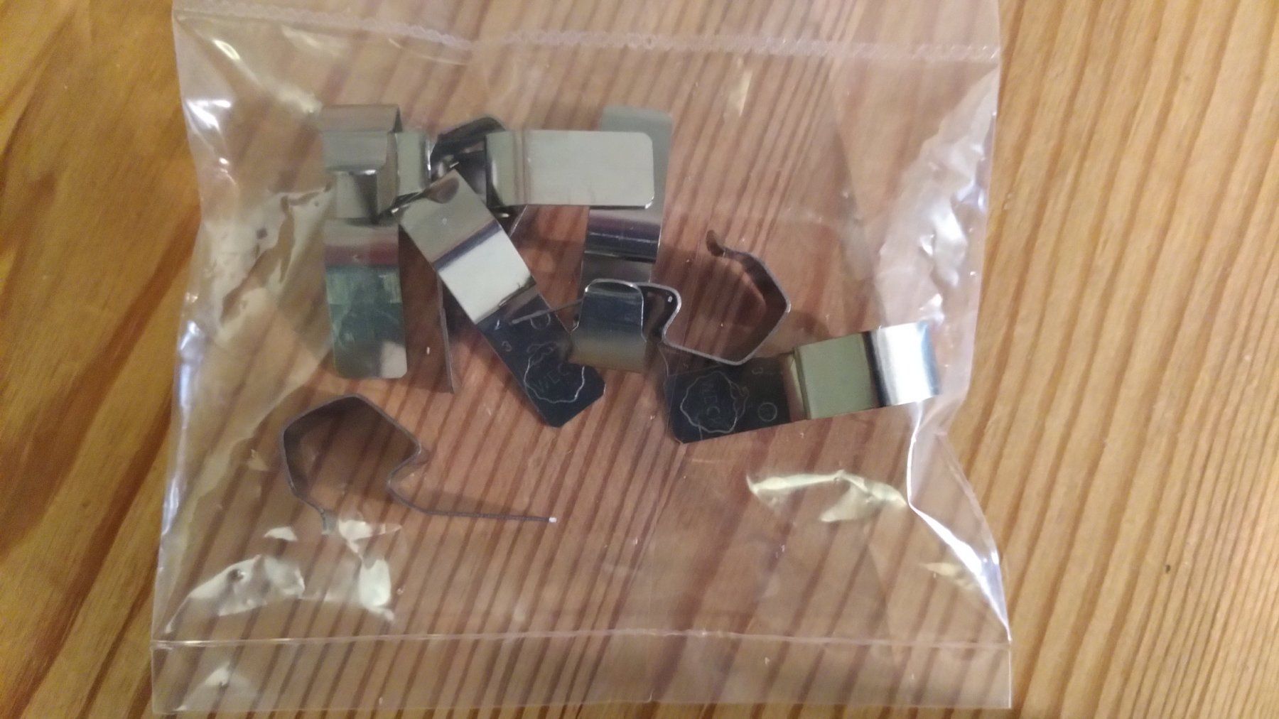 Weck Contenitori & Simili: Clips / Agrafes / Klammern - Weck - 8x – Nuovo e nell'imballaggio originale da Penthalaz venduto da schopferm 1