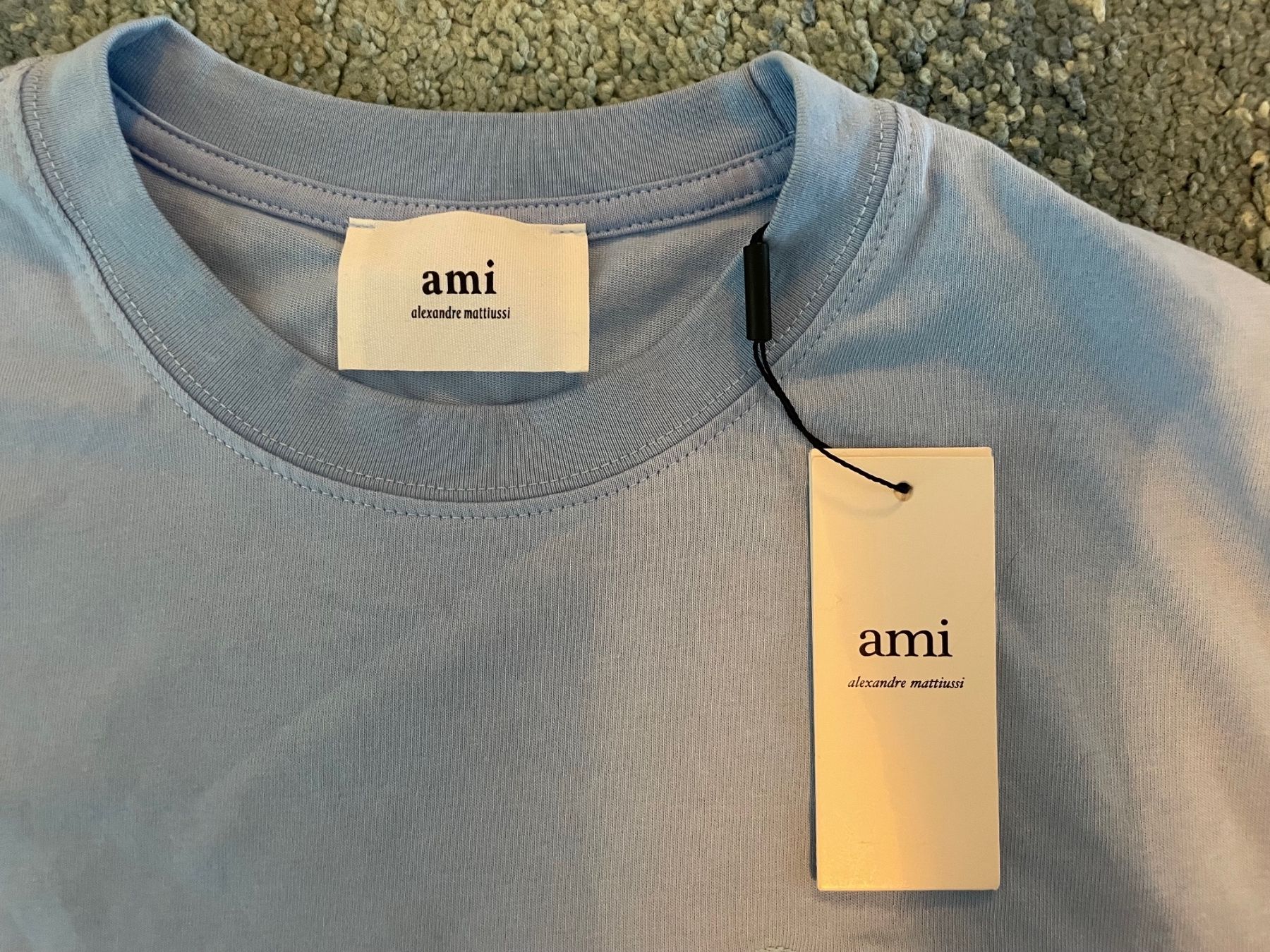 T-shirts: T-Shirt Ami hellblau Grösse M mit Etiket – Neuf avec emballage d'origine à Zürich par colonius 2