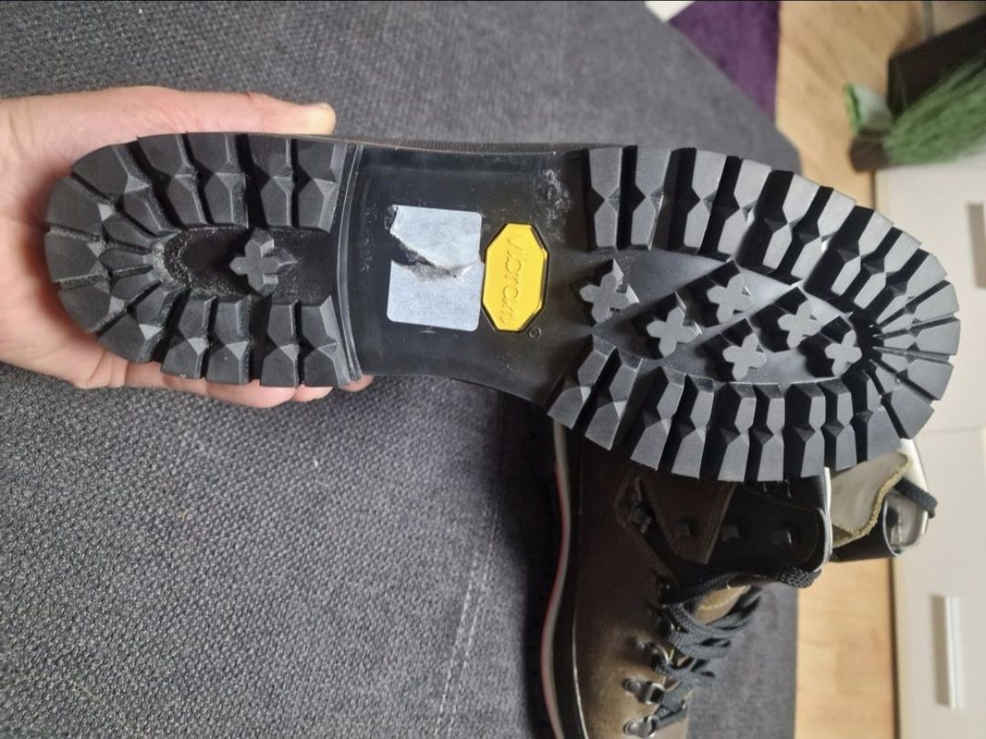 Meindl Scarpe da uomo: Meindl Wanderschuh Goretex, Grösse 43, Top Zustand – Nuovo (secondo la descrizione) da Chur venduto da Stechmuecke21