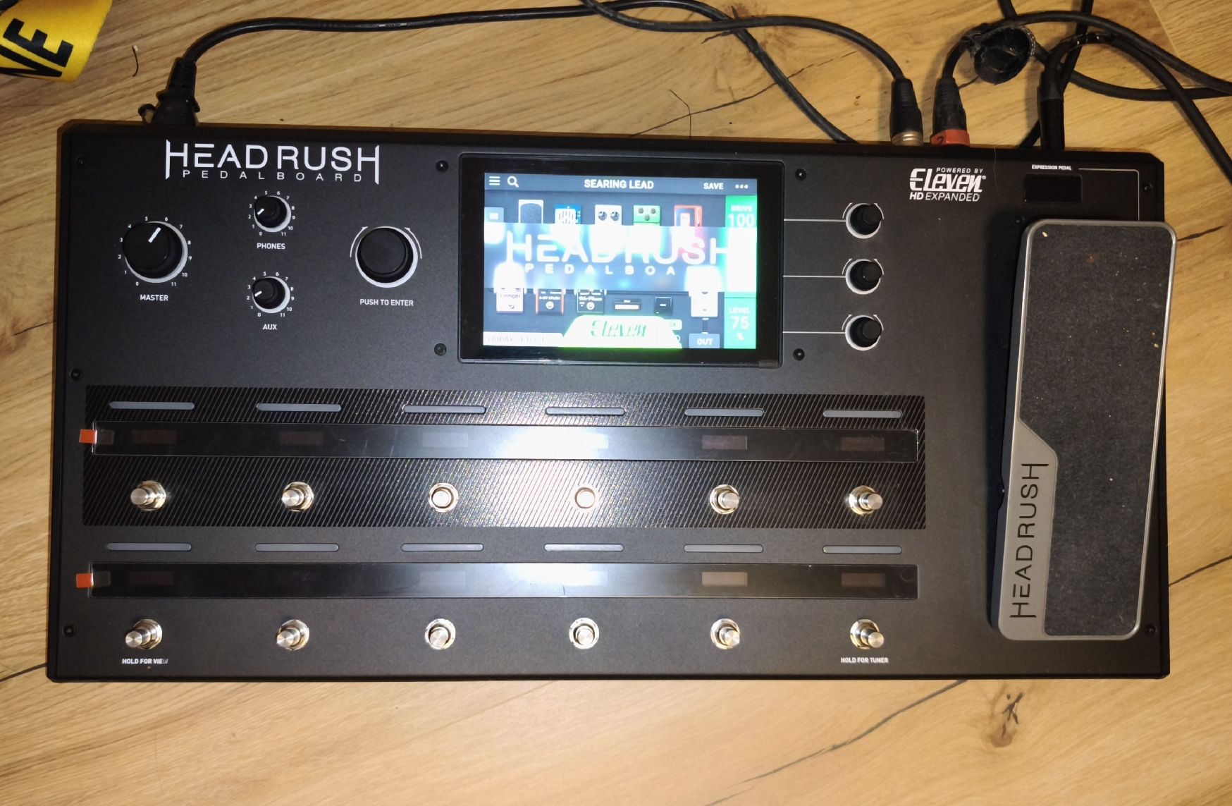 Instruments de musique: HeadRush Pedalboard – D'occasion à Faoug par Amur1969