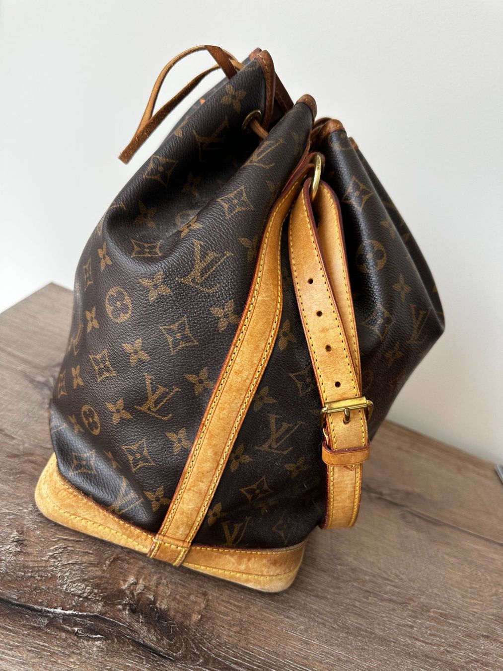 Taschen für Damen: Original Louis Vuitton Noé Monogram – Beuteltasche – Gebraucht aus Mühlethal von sarah-davide 4