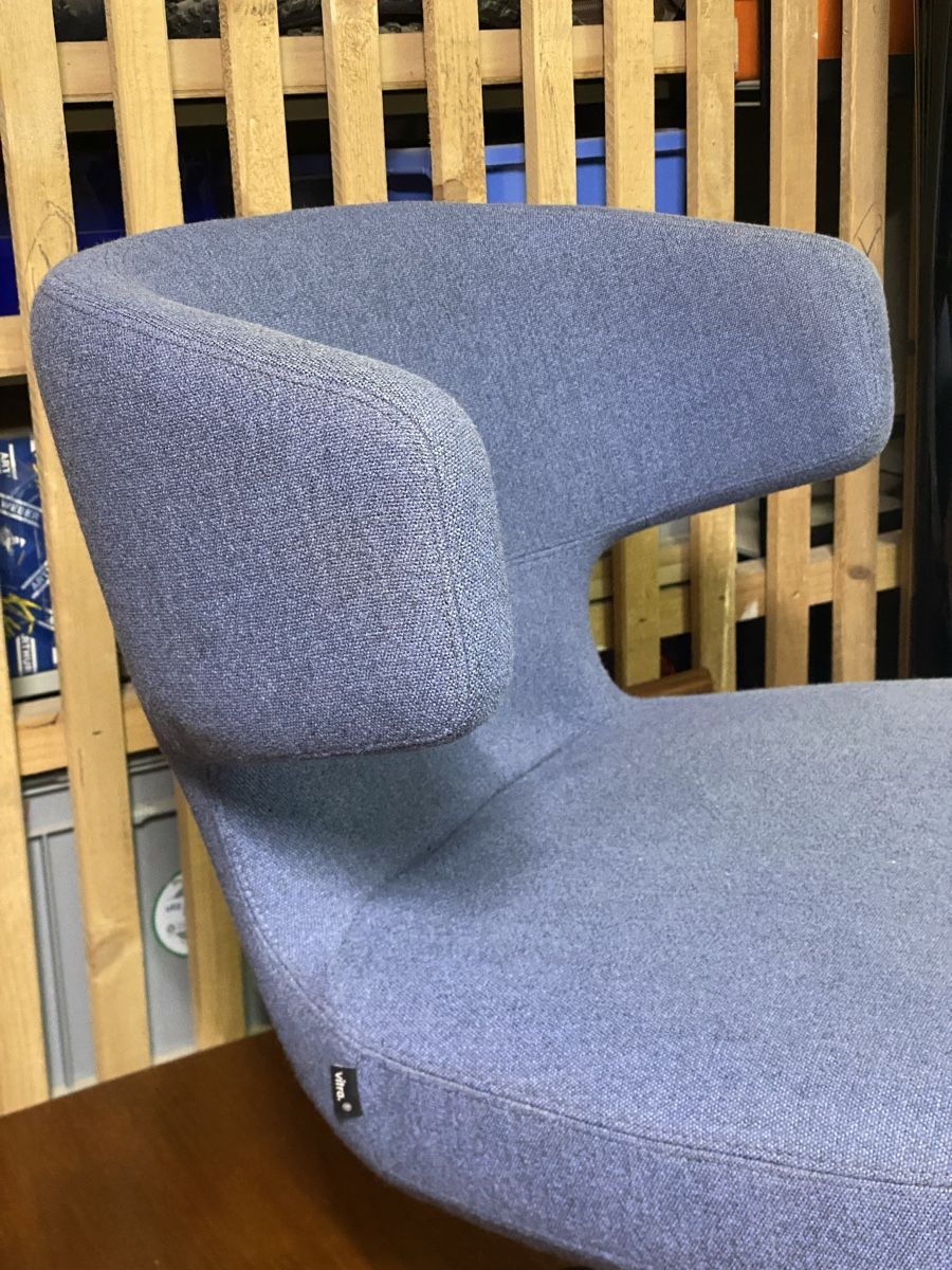 Vitra Fauteuils: Vitra Petit Repos Design Sessel – D'occasion à Meggen par Skoep 2