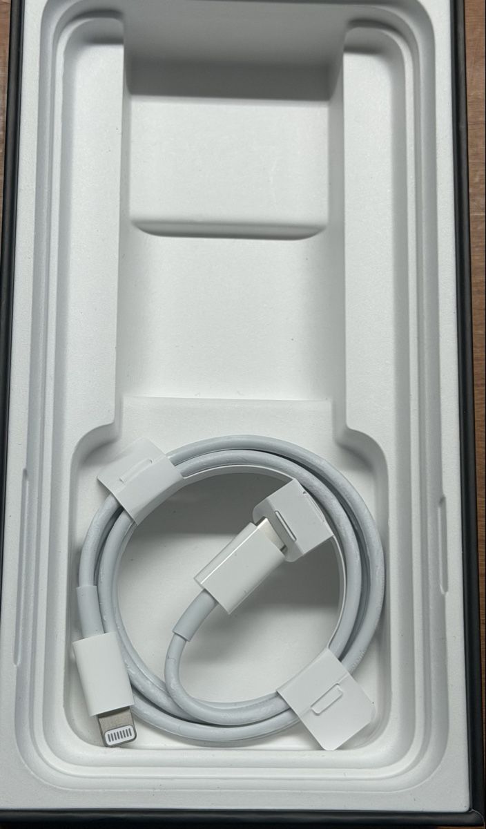 Apple Telefoni cellulari / Smartphones: Iphone 11 Pro Max / 256 GB – Usato da Dietlikon venduto da Marco1705 3