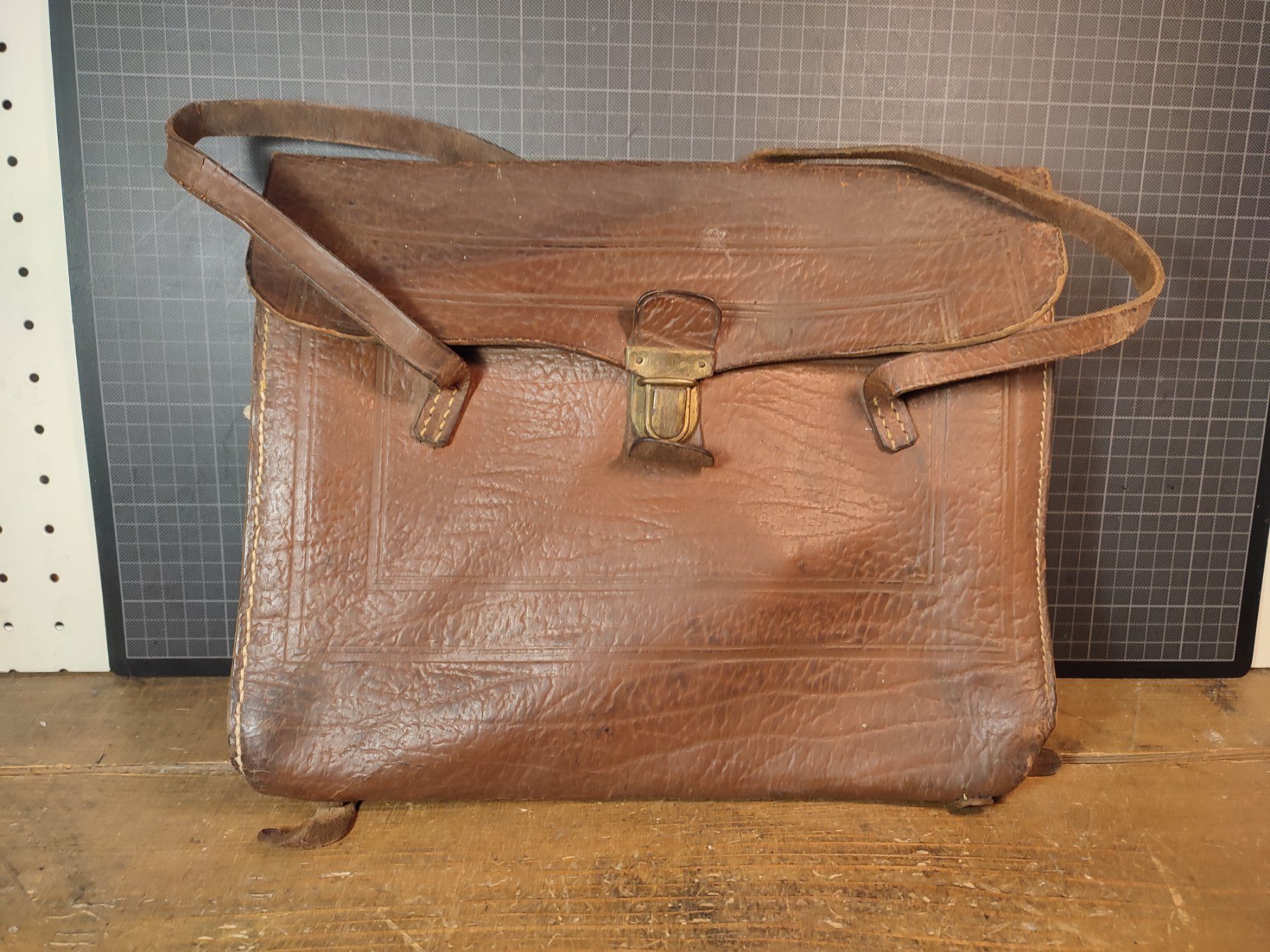 Valigie & Borse: Wunderschöne sehr alte Tasche – Usato da Gelterkinden venduto da MYSTOREFORYOU4460