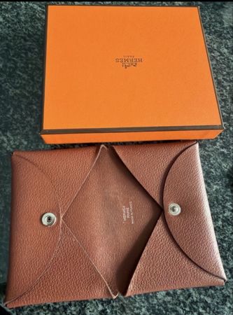Hermès Calvi Kartenetui – Klassisch, elegant & zeitlos (Gold