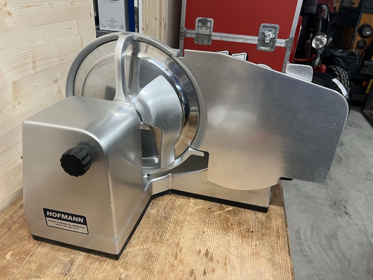 Tutte le macchine: Fleischschneidemaschine Hofmann 33 cm – Usato da Deitingen venduto da Martinflury 2