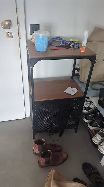 Ikea Scaffali: Meubles TV + étagères – Usato da Genève venduto da jul_hdw8