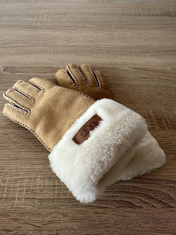 Gants & mitaines : UGG Handschuhe/Fäustlinge – Neuf avec emballage d'origine à Solothurn par nev_7qmh 4