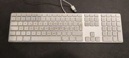 Apple Magic Keyboard mit Ziffernblock, gebraucht