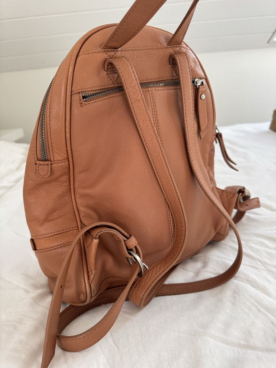 Liebeskind Zaini: Liebeskind Berlin Rucksack Echt Leder – Usato da Kallnach venduto da len_82dv 5