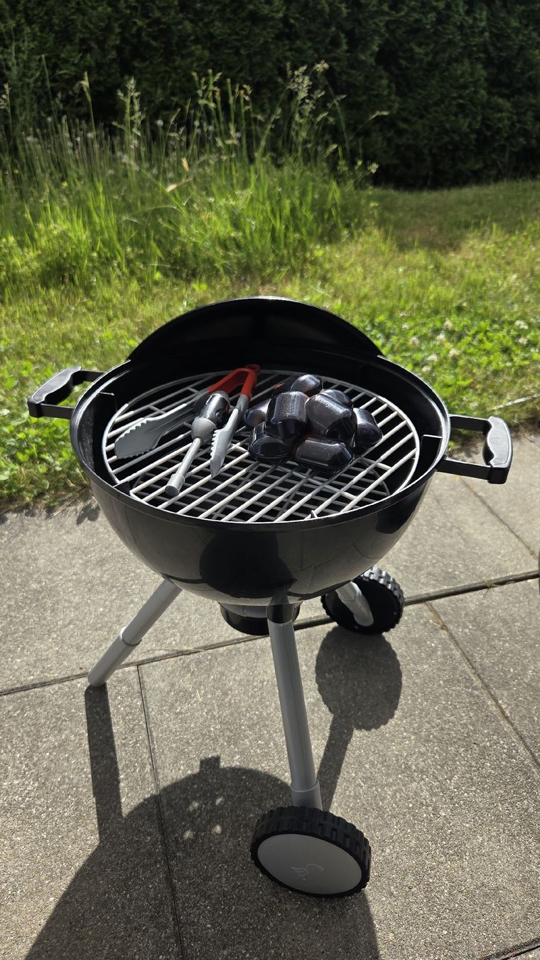 Giocattoli: Spielzeug Grill Weber – Usato da Oberkirch LU venduto da Tatamara