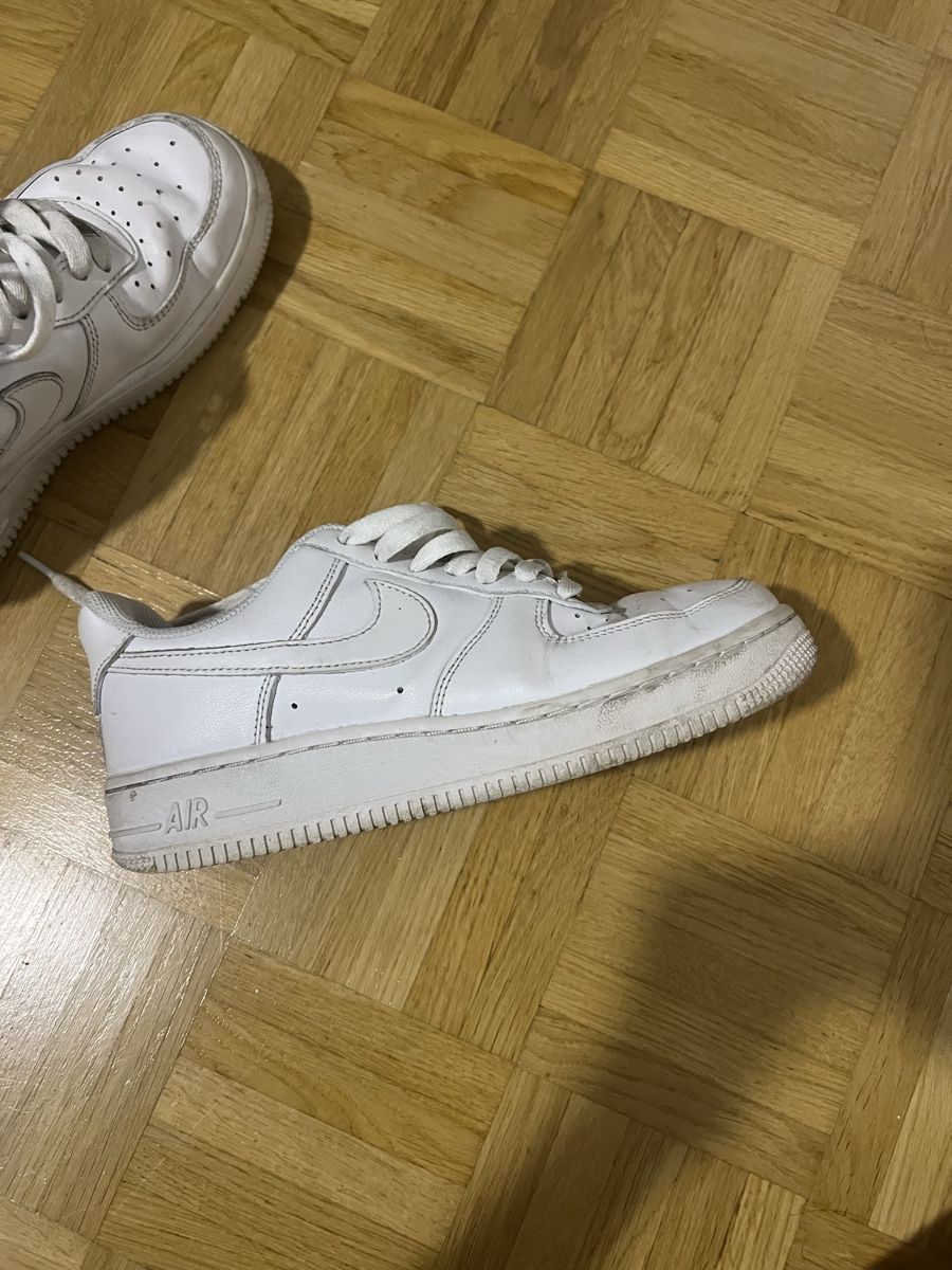 Nike Scarpe da uomo: Klassische Nike Air Force 1 - Grösse 37.5 – Usato da Rubigen venduto da mil_98vx 6