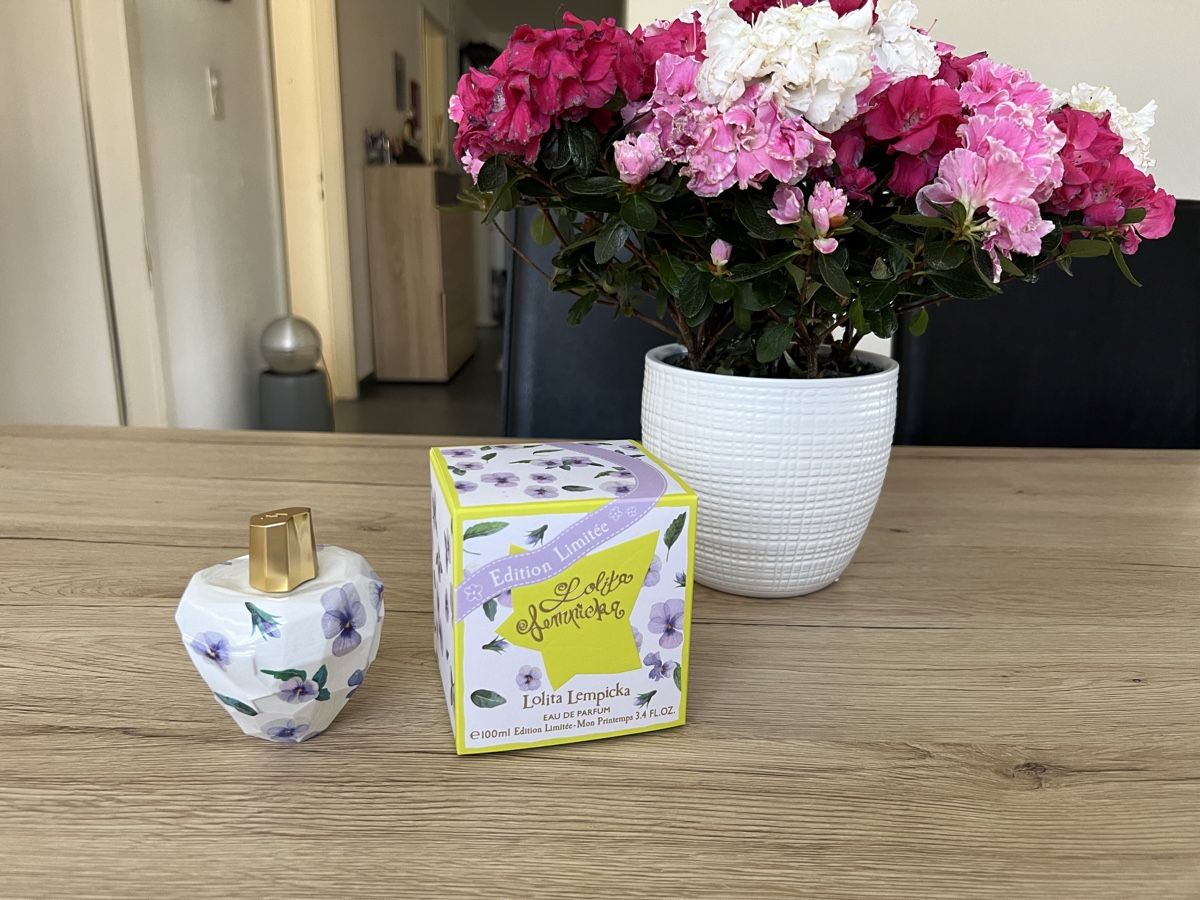 Profumi & Eau de Toilette: Parfum Lolita Lempicka Edition Limitée 100ml – Nuovo e nell'imballaggio originale da La Chaux-de-Fonds venduto da GabrielaKlein 1