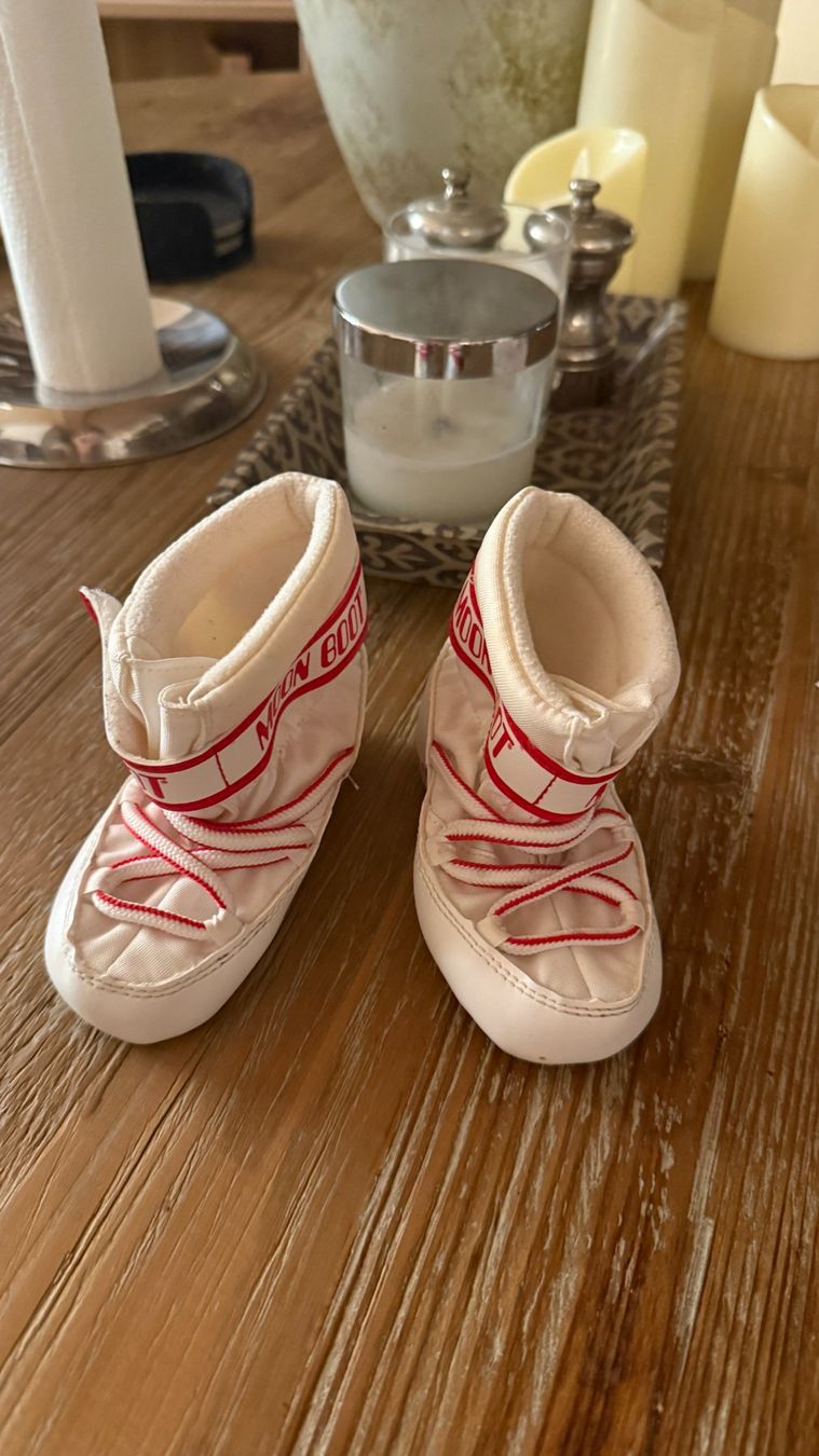 Moon Boot Scarpe per ragazzi: Baby Moonboot 19 20 – Usato da Kilchberg ZH venduto da selinaonadn 1