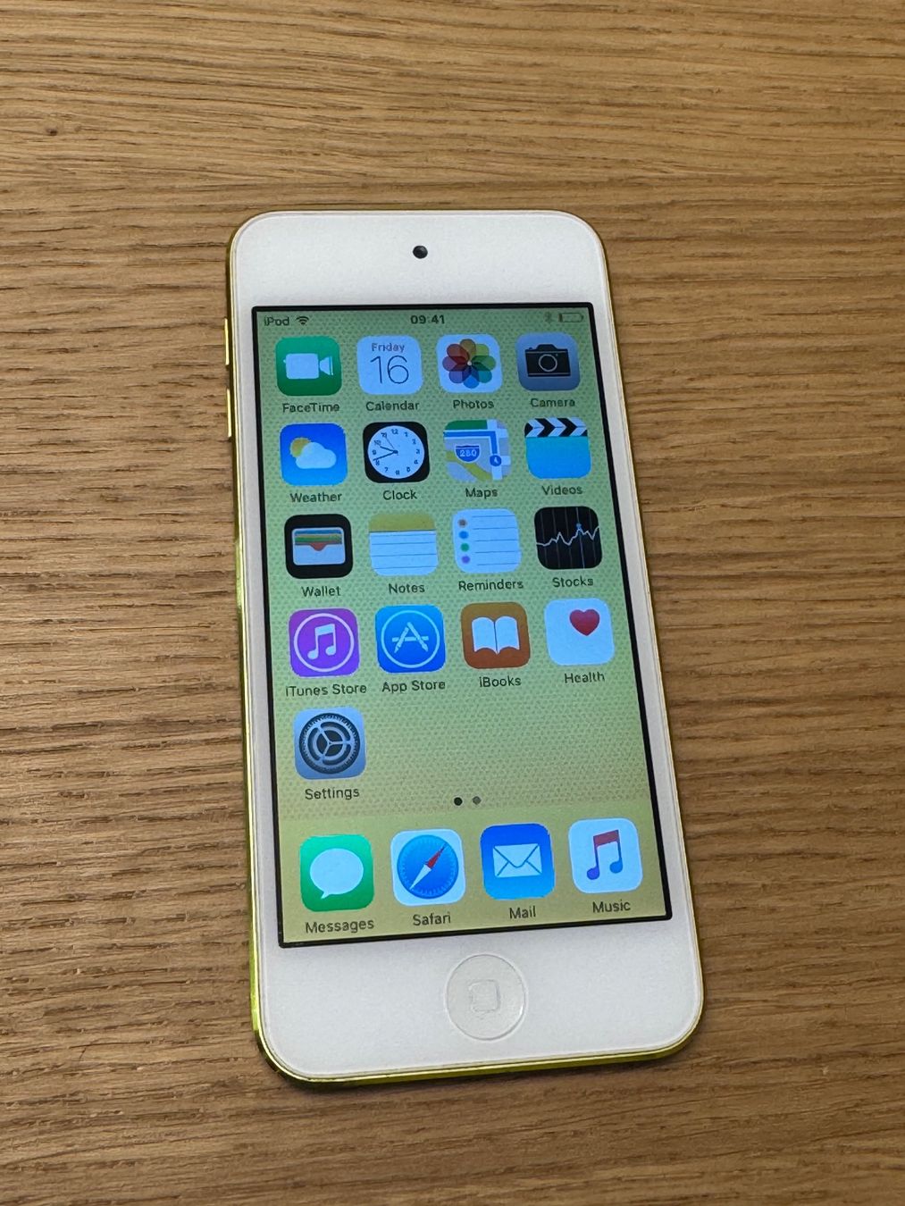 Apple Lettore multimediale portatile: iPod Touch 5th gen – Usato da Zollikofen venduto da lagavulin03