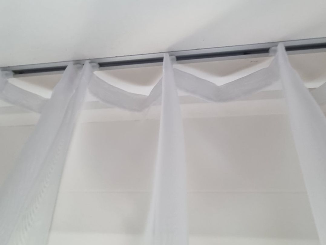 Vorhänge: Vorhang weiss mit Muster 170 cm breit neu – Neu und originalverpackt aus geroldswil von Gumball1 5