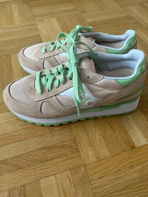 Saucony Damenschuhe: "Saucony" Sneakers Gr. 37.5 – Gebraucht aus Walenstadt von ricamul 1