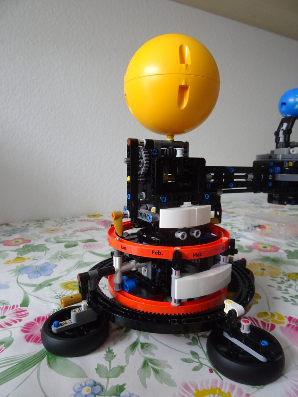 Lego Kit di costruzioni: lego Technik42179 Erde Mond – Usato da Abtwil SG venduto da serocl 3
