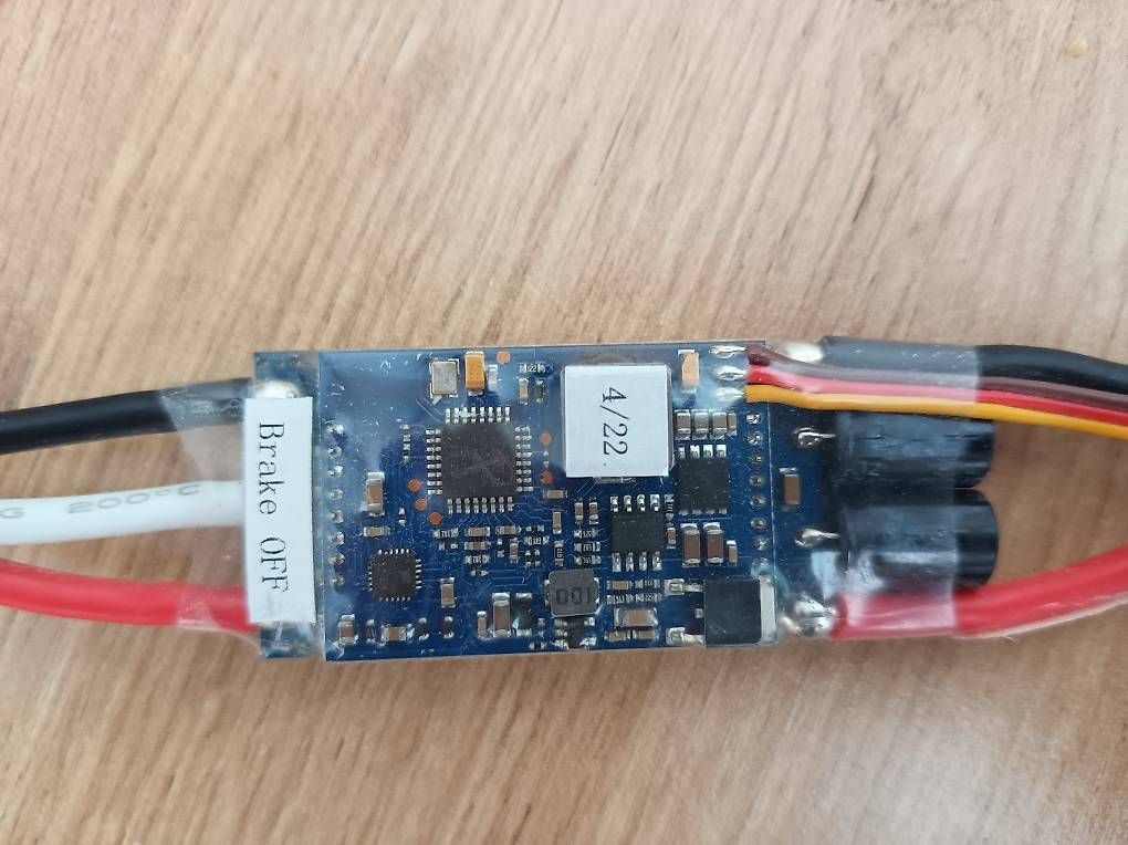 RC Modellbau: RC Regler – Gebraucht aus Wilen b. Wollerau von Davey 2