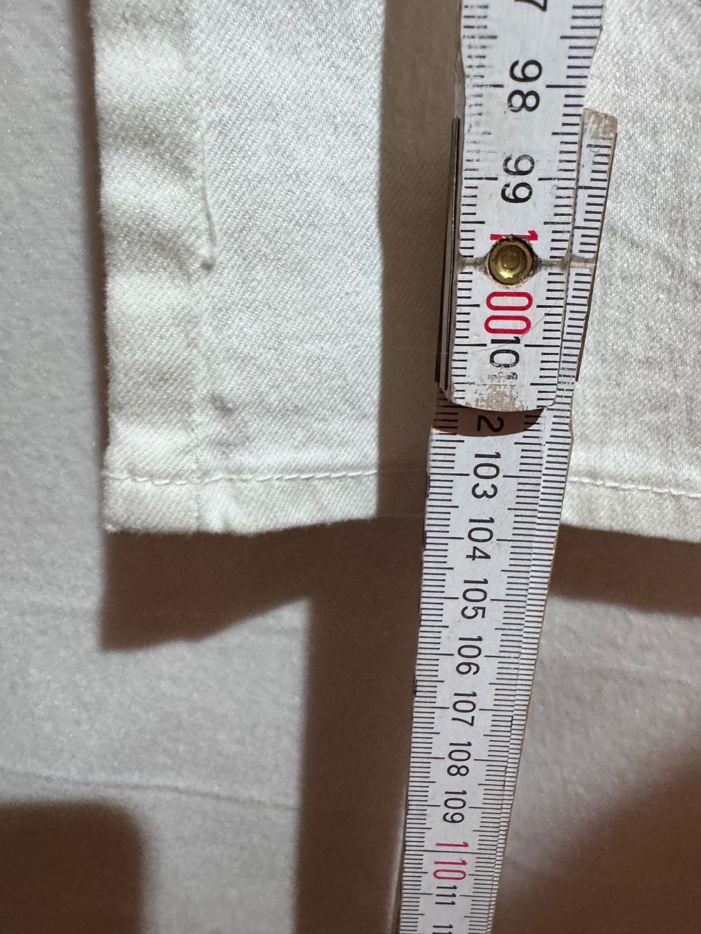 H&M Jeans: Weisse Jeans Gr. 28/32 – Usato da Grosswangen venduto da SALE_SALE_SALE 5
