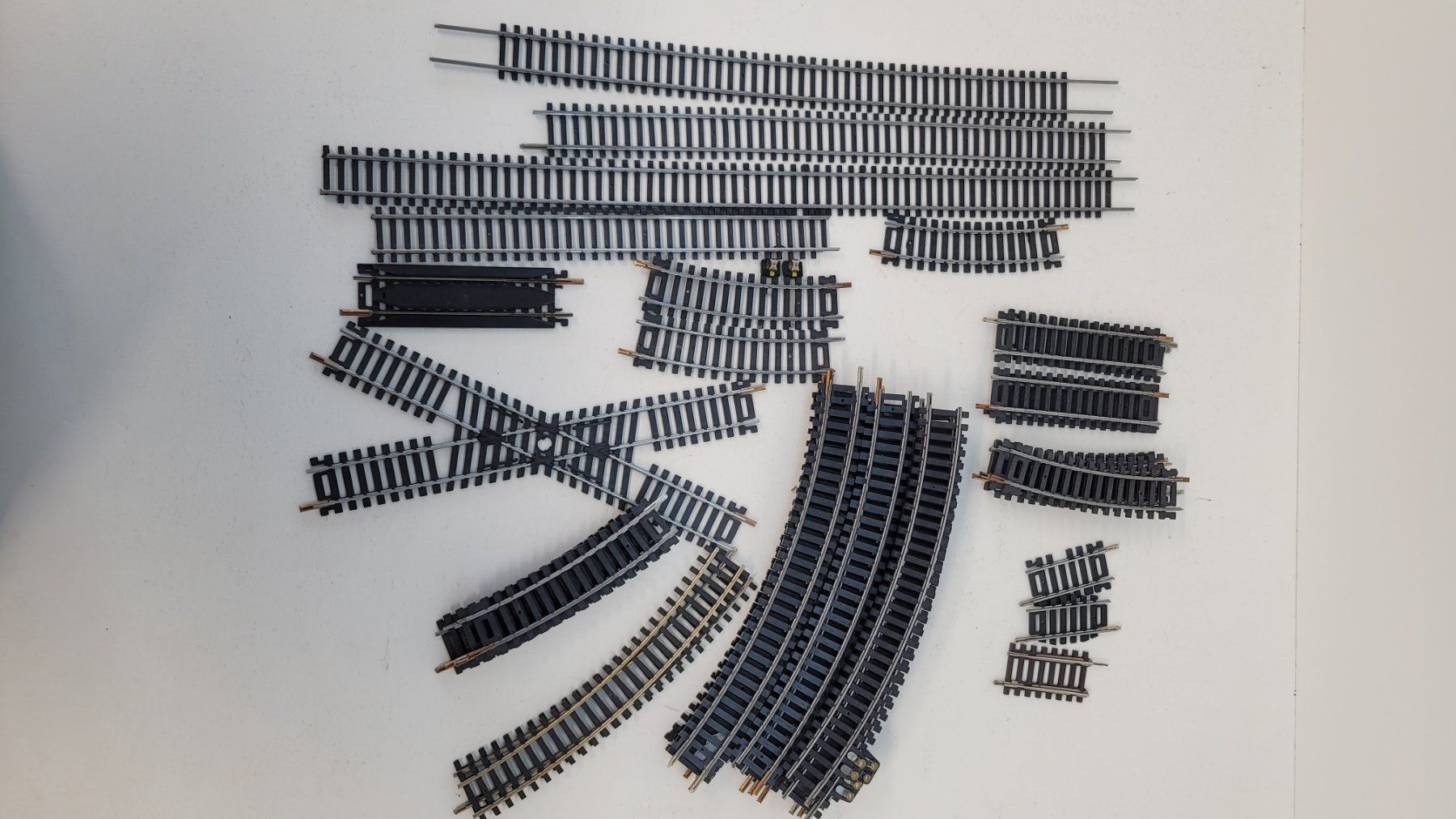 Modellini di ferrovie: Konvolut aus Gleisen – Usato da Büsserach venduto da ModellbahnDepot