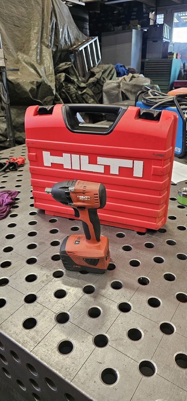 Hilti Trapani: Hilti SIW 22-A Schlagschrauber – Usato da Emmenbrücke venduto da inf_l8yf