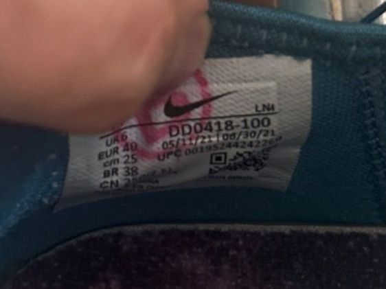 Nike Scarpe da uomo: Nike LeBron 19 Space Jam Grösse 40 – Usato da Oberwil-Lieli venduto da Mhd 5