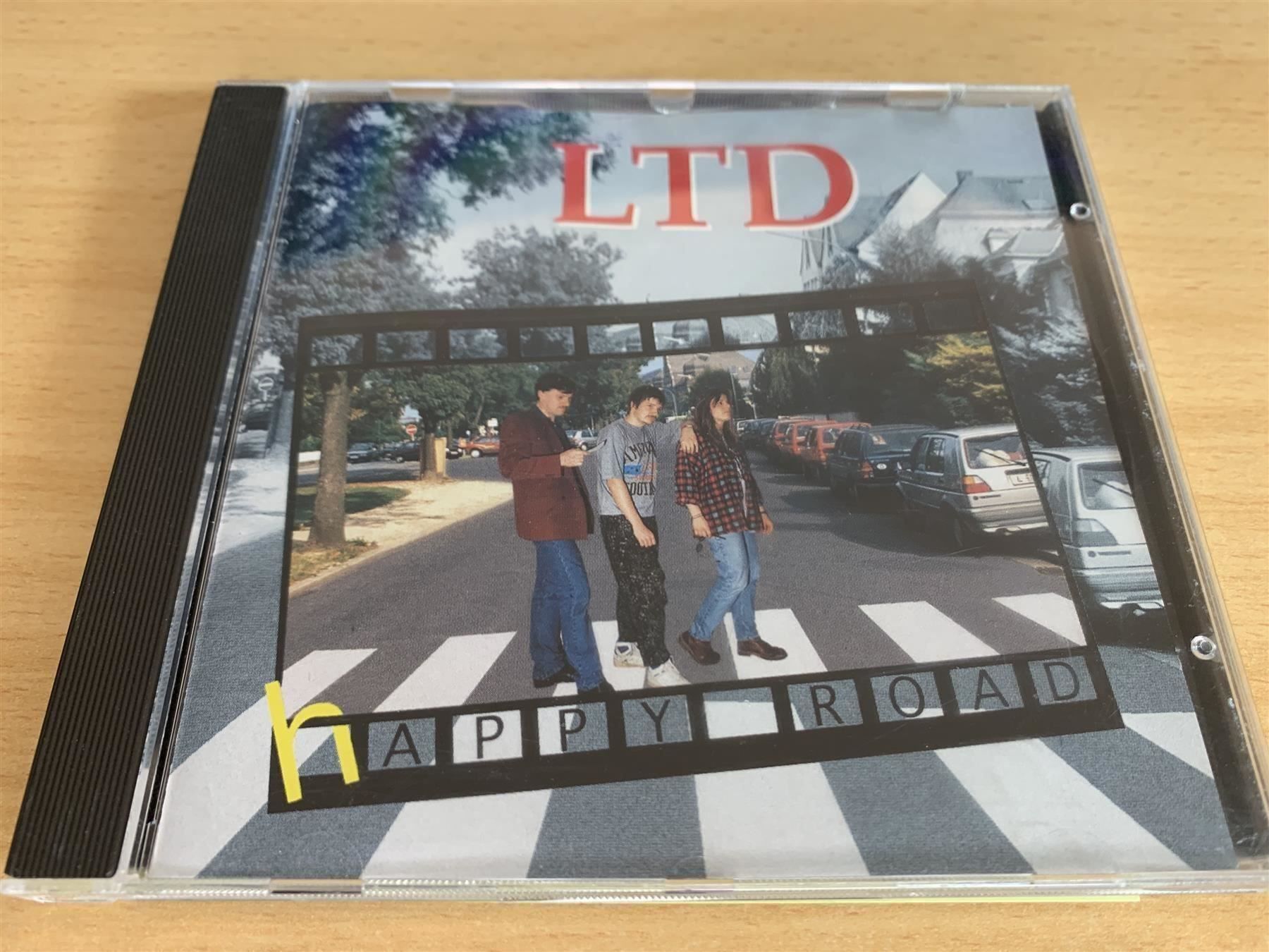 CDs: LTD Happy Road – D'occasion à Rikon im Tösstal par Alpenmutz