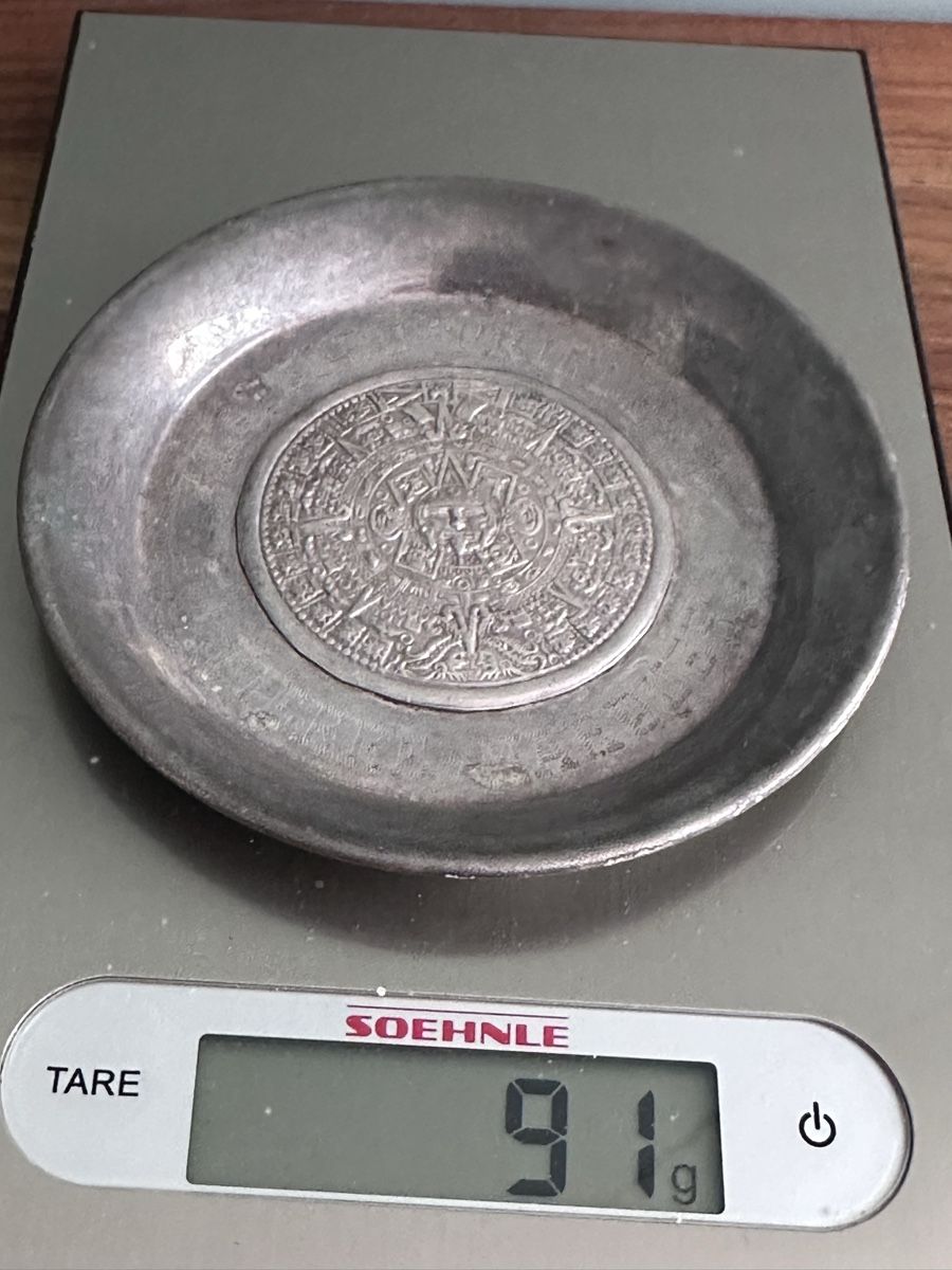 Tutte le decorazioni: Aztec Calendar Design Metal Plate – Usato da Zürich venduto da Ddechkovd 4