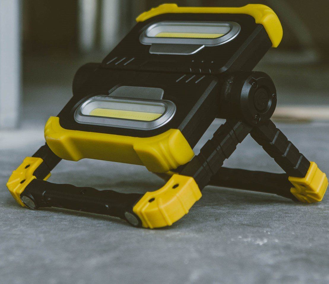 Lampes: Doppel-LED-Strahler / Multifunktionsreflektor – Neuf avec emballage d'origine à St. Gallen par schnaeppchen-preise 3