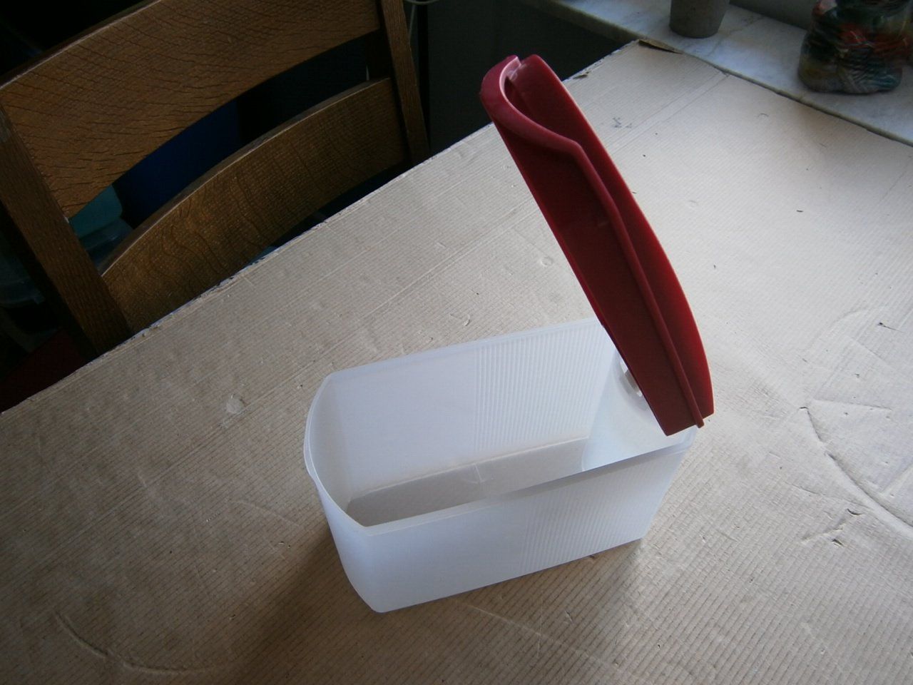 Tupperware Contenitori & Simili: Tupperware 1 Stück mit Deckel – Nuovo (secondo la descrizione) da Pratteln venduto da 66werni 1