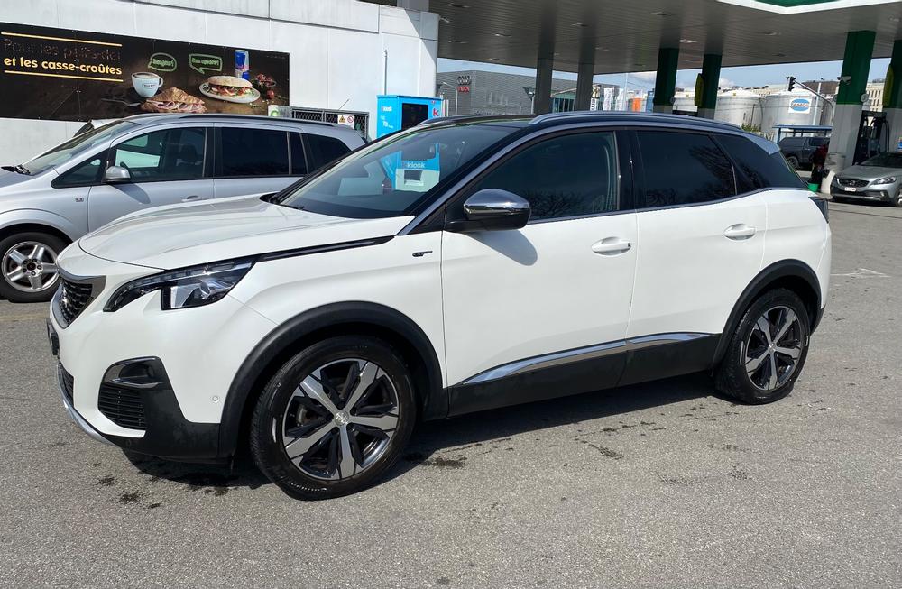 PEUGEOT 3008 en excellent état