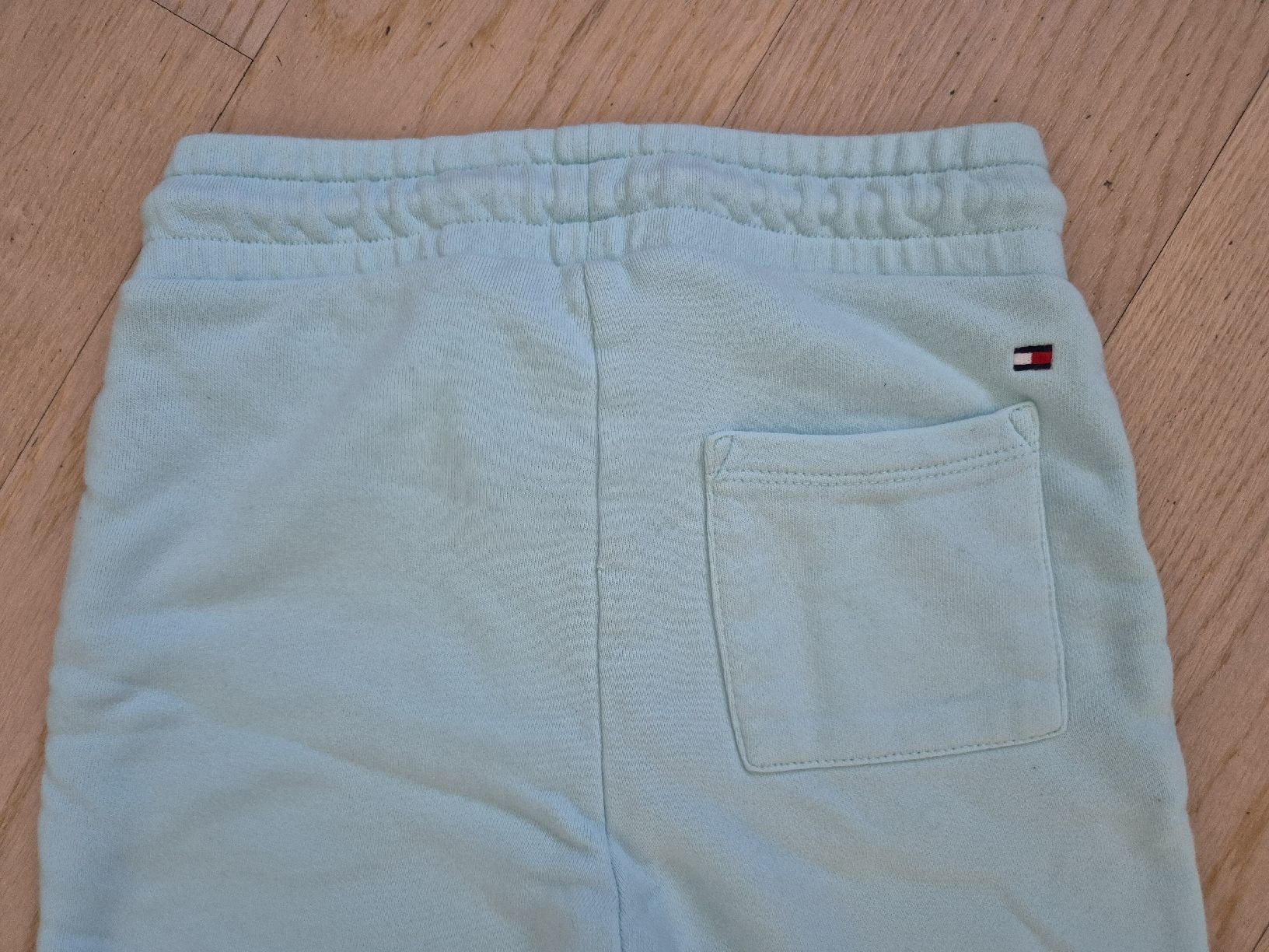Tommy Hilfiger Pantaloni: Tommy Hilfiger Trainerhosen 122 – Nuovo (secondo la descrizione) da Aeugst am Albis venduto da miizli 3