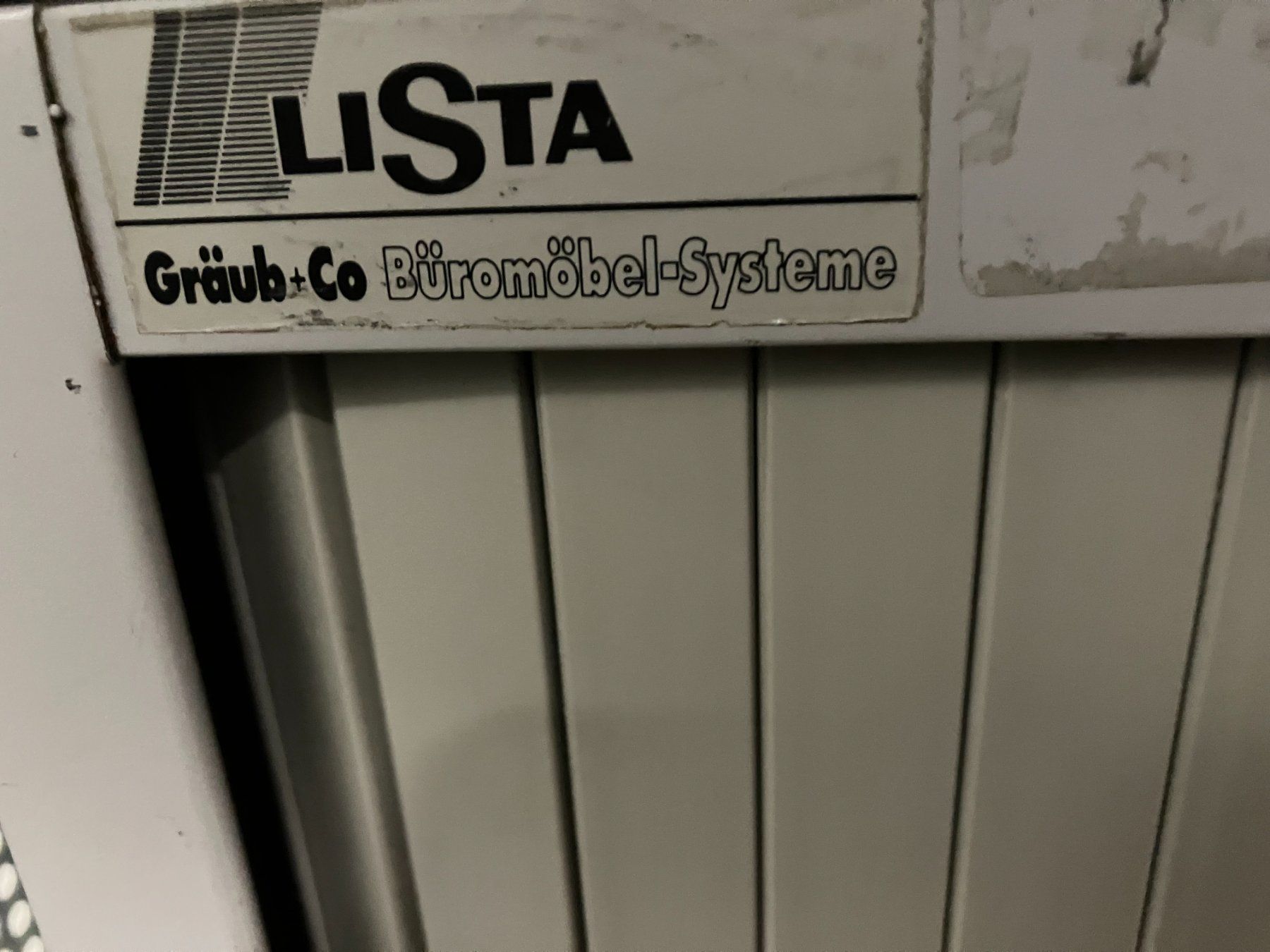 Lista Armadi: Rollladenschrank Lista – Usato da Richterswil venduto da solalex 2