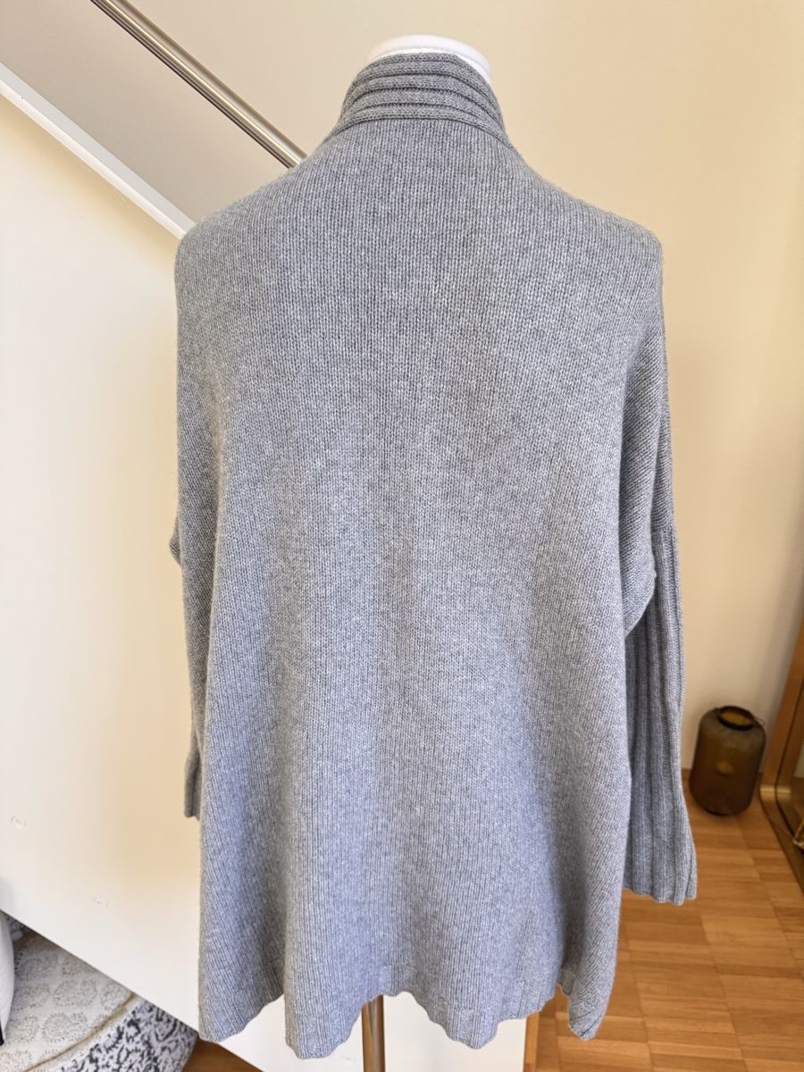 Giacche: Artist Fortune Strickjacke NEU XS Hellgrau – Nuovo (secondo la descrizione) da Küsnacht ZH venduto da maryberryblue 1