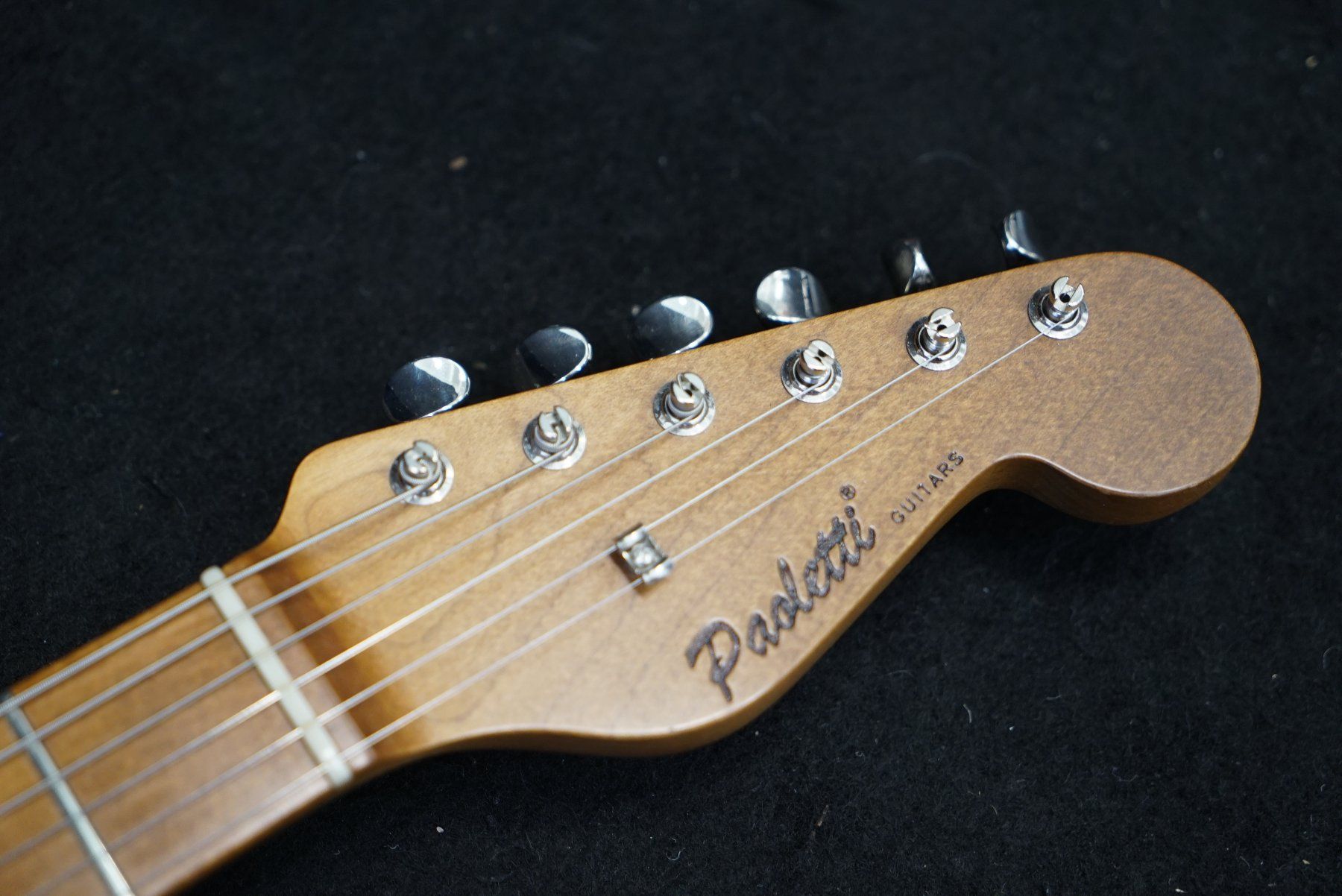 Strumenti musicali: Paoletti Stratosphere Loft SSS, Heavy Deep Blue over Sunburs – Usato da Ortschwaben venduto da Musictrade 6