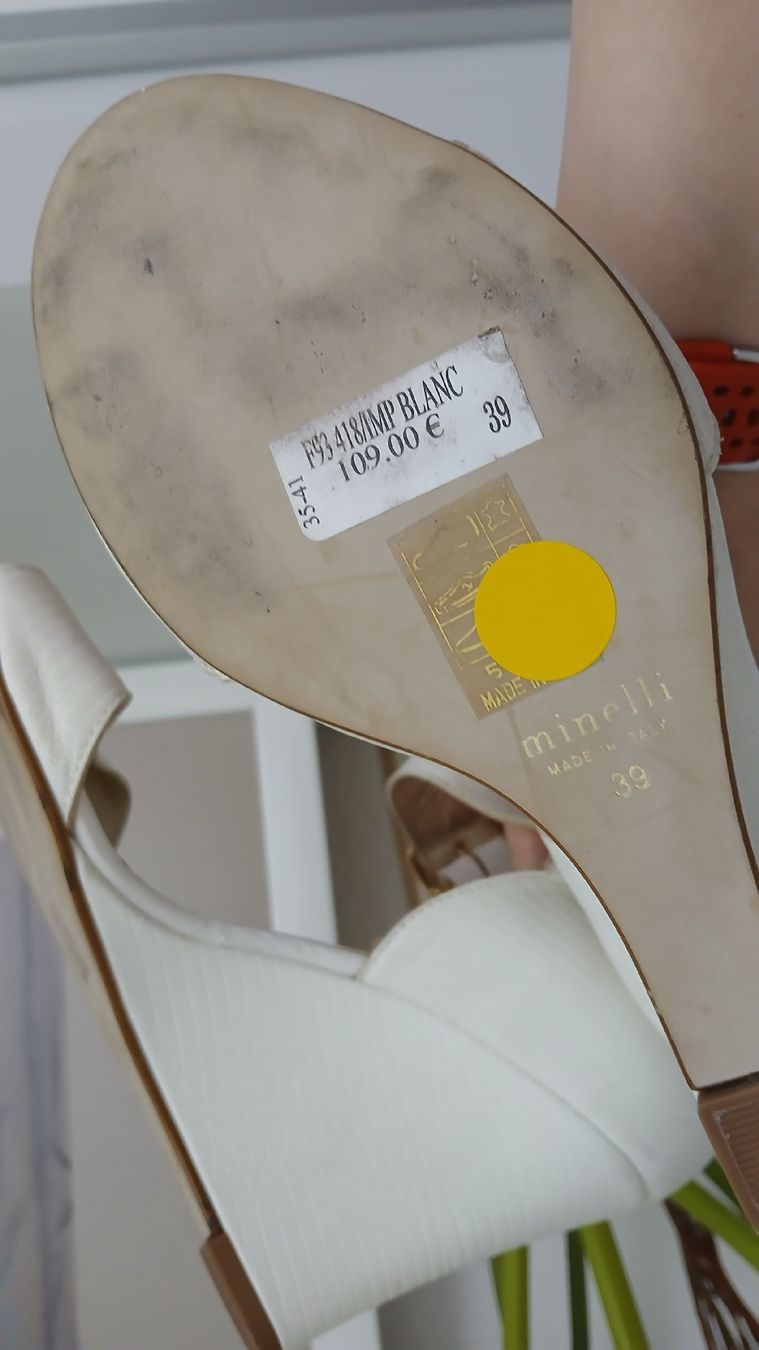 Scarpe da donna: Minelli weisse Lederschuhe, Gr 39, Ab.10cm – Nuovo (secondo la descrizione) da Beinwil am See venduto da Superchance 5