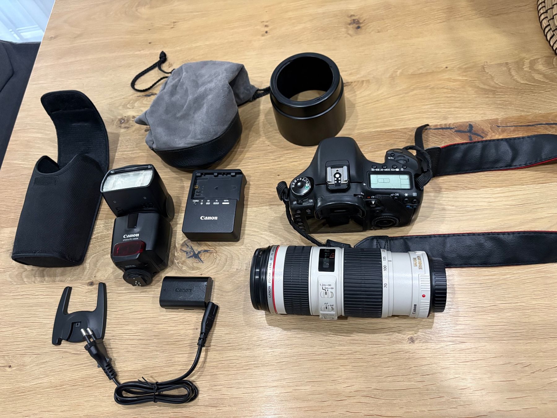 Canon Fotocamera: Canon EOS 7D inkl. viel Zubehör – Usato da Lausen venduto da sen_jm7c 5