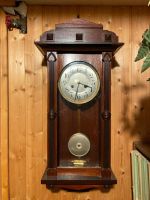 Antike Pendelwanduhr